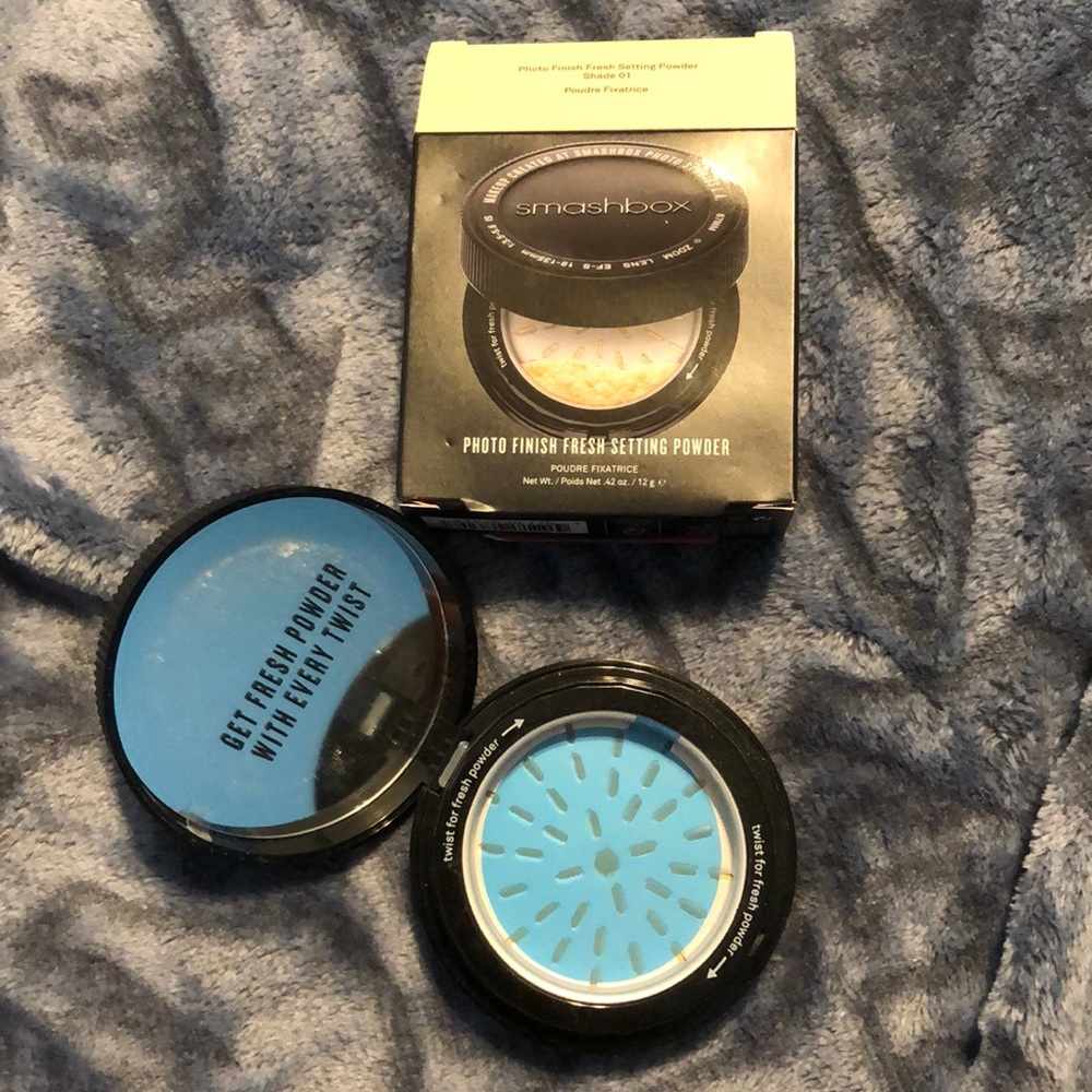 Smashbox- photo finish fresh setting powder